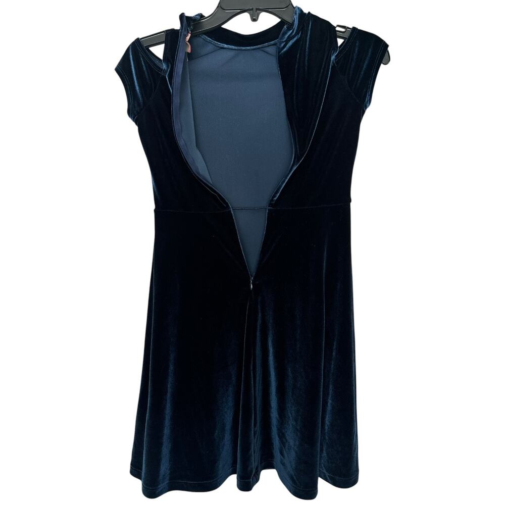 Ruby & Bloom Girls Size 10 Navy Velvet Cold Shoulder Dress - Picture 3 of 5